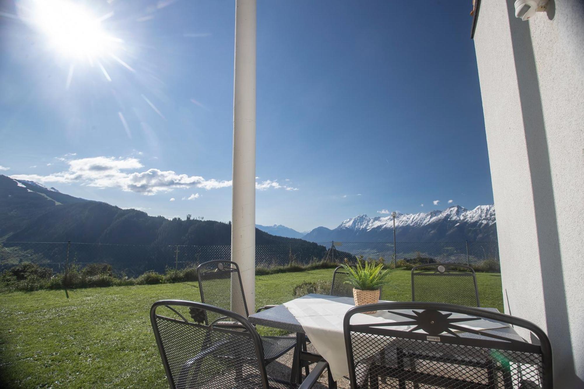 Готель Alpenrelax Krepperhuette Volders Екстер'єр фото