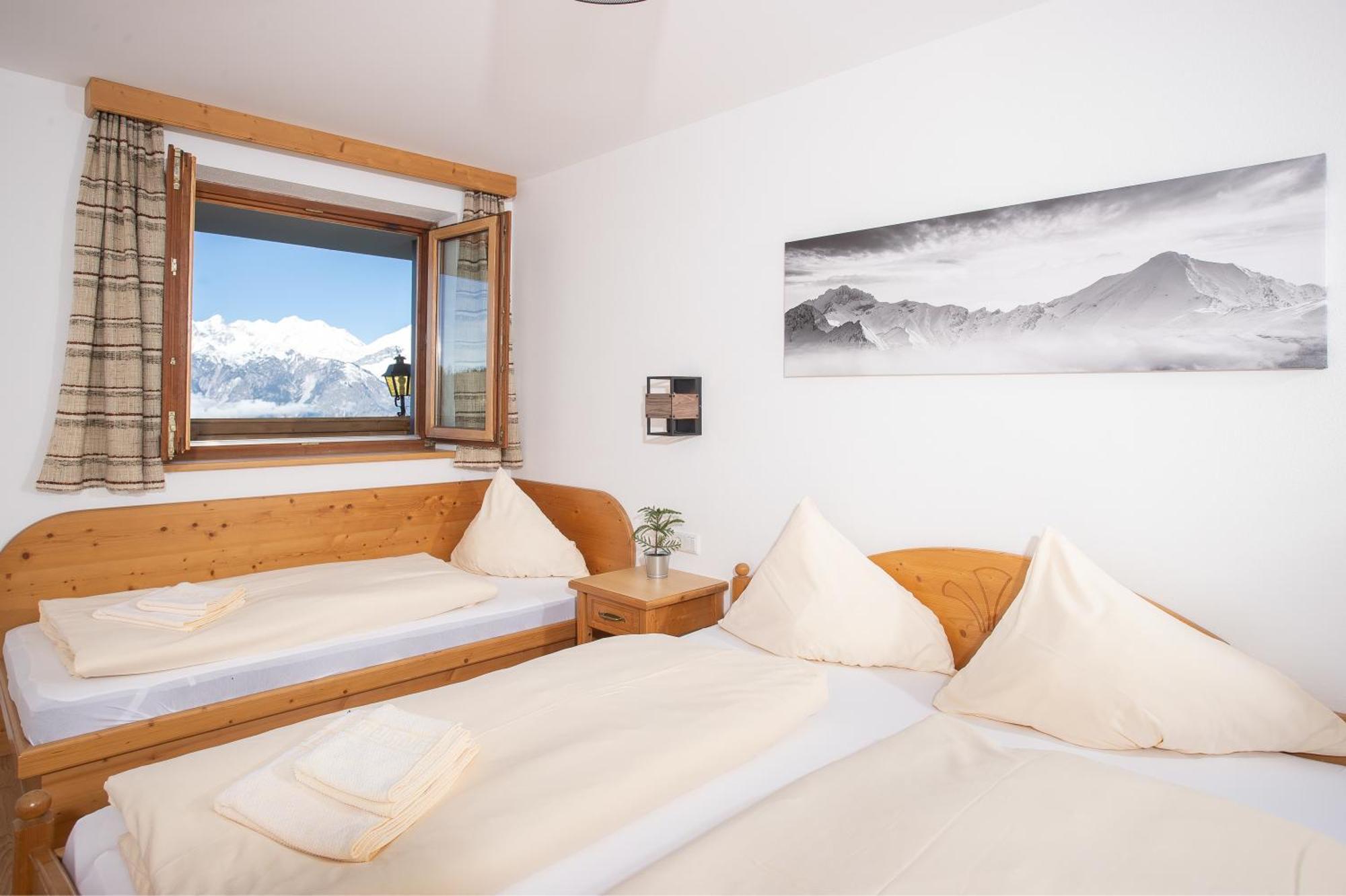 Готель Alpenrelax Krepperhuette Volders Екстер'єр фото
